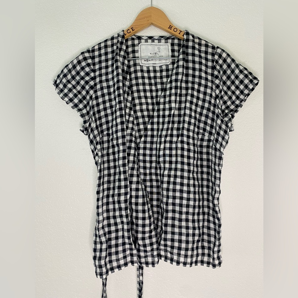 NPL (Not Perfect Linen) Madrid wrap top Size large